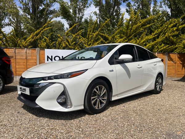 Toyota Prius Hatchback, Petrol Plug-in Hybrid, 2018, White