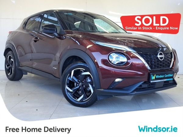 Nissan Juke SUV, Petrol Hybrid, 2023, Red