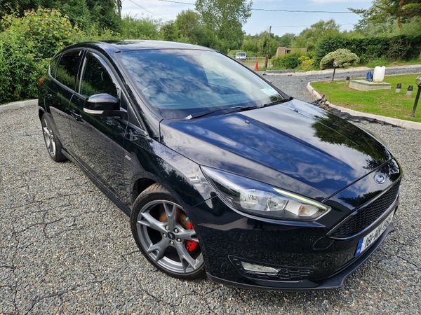 Ford Focus Hatchback, Petrol, 2018, Black