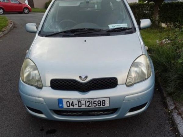 Toyota Vitz Hatchback, Petrol, 2004, Blue