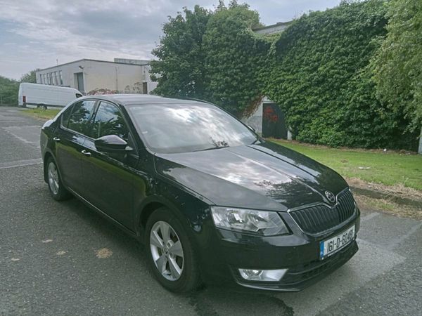 Skoda Octavia Hatchback, Diesel, 2016, Black