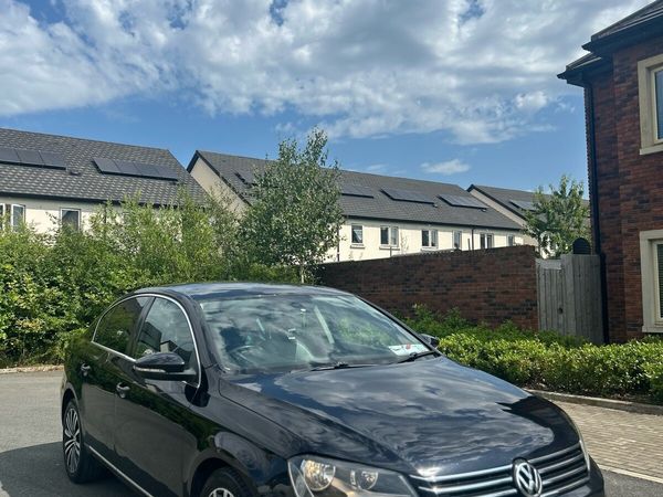 Volkswagen Passat Saloon, Diesel, 2011, Black