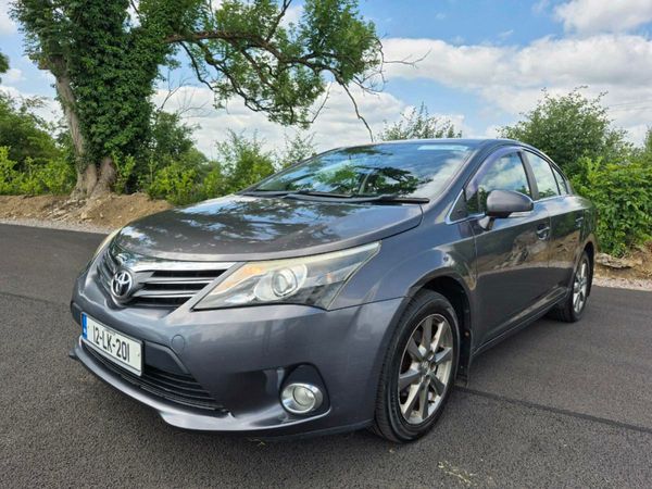 Toyota Avensis Saloon, Diesel, 2012, Grey