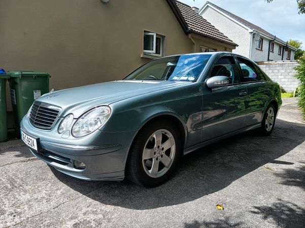 Mercedes-Benz E-Class Saloon, Petrol, 2006, Grey
