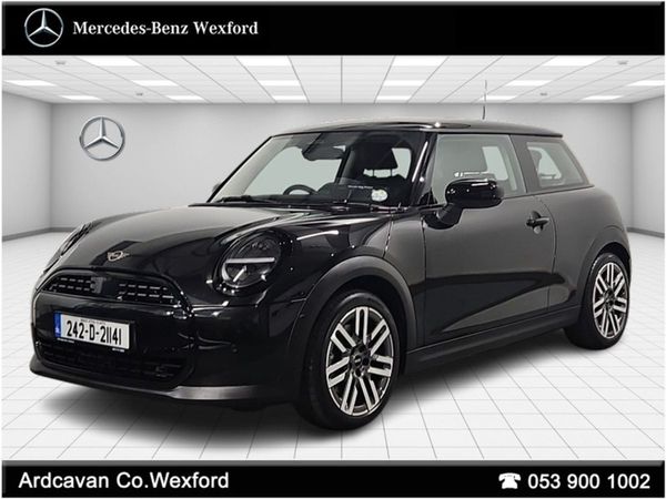 Mini Cooper Hatchback, Petrol, 2024, Black