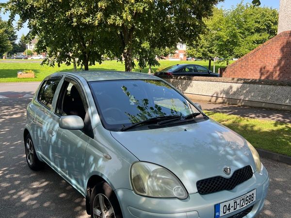 Toyota Vitz Hatchback, Petrol, 2004, Blue