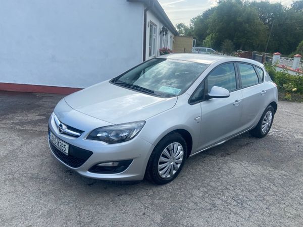 Opel Astra MPV, Petrol, 2013, Silver