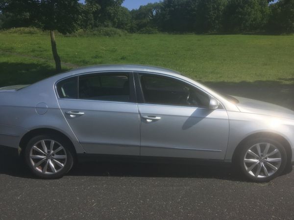 Volkswagen Passat Saloon, Diesel, 2008, Silver