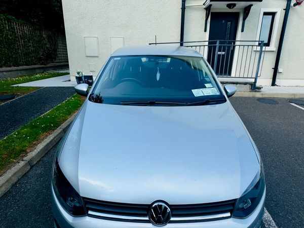 Volkswagen Polo Hatchback, Petrol, 2016, Silver