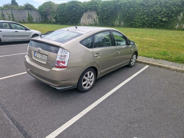 Toyota Prius Hatchback, Petrol Hybrid, 2009, Bronze
