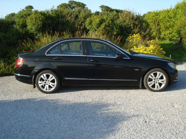 Mercedes-Benz C-Class Saloon, Diesel, 2010, Black