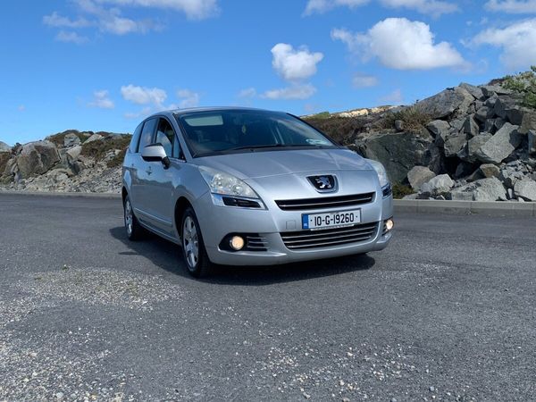 Peugeot 5008 MPV, Diesel, 2010, Silver