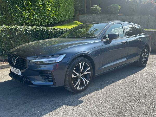 Volvo V60 Estate, Petrol Hybrid, 2022, Blue