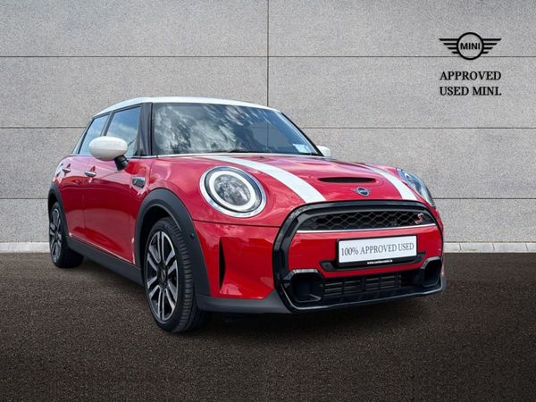Mini Cooper Hatchback, Petrol, 2024, Red