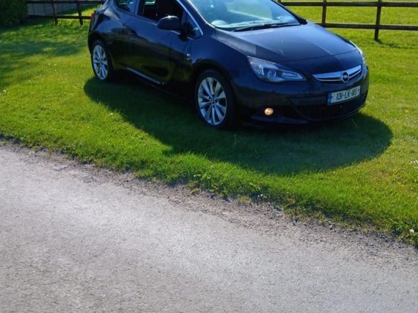 Opel Astra Hatchback, Diesel, 2013, Black