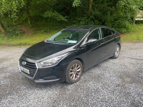 Hyundai i40 Saloon, Diesel, 2017, Black