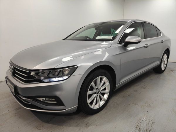 Volkswagen Passat Saloon, Diesel, 2022, Grey