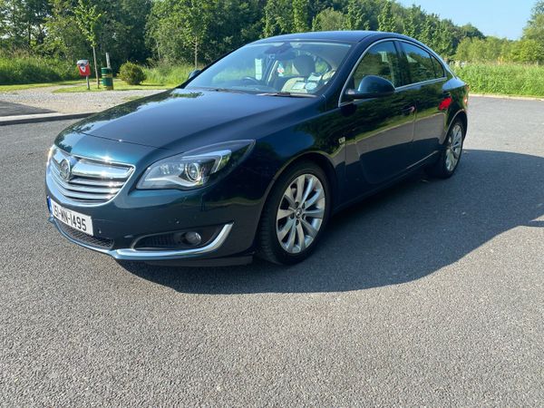 Vauxhall Insignia Hatchback, Diesel, 2015, Green