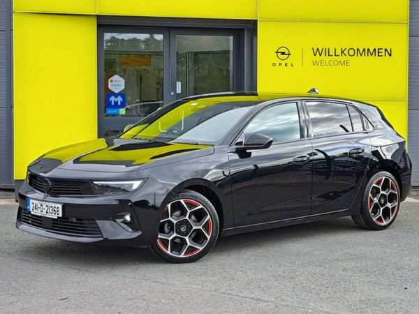 Opel Astra Hatchback, Petrol, 2024, Black