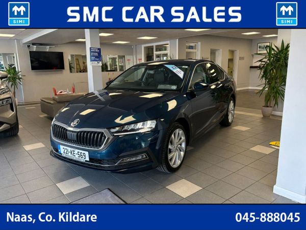 Skoda Octavia Hatchback, Petrol, 2022, Blue
