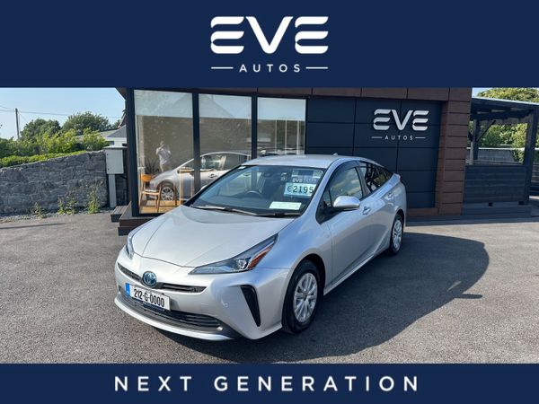 Toyota Prius Hatchback, Petrol Hybrid, 2021, Silver