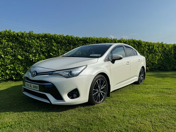 Toyota Avensis Saloon, Diesel, 2017, White