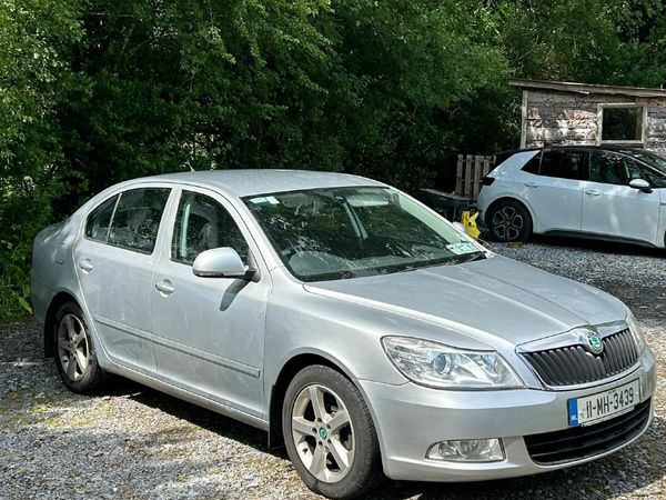 Skoda Octavia Saloon, Diesel, 2011, Silver