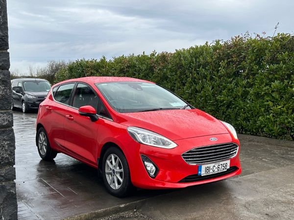 Ford Fiesta Hatchback, Petrol, 2018, Red