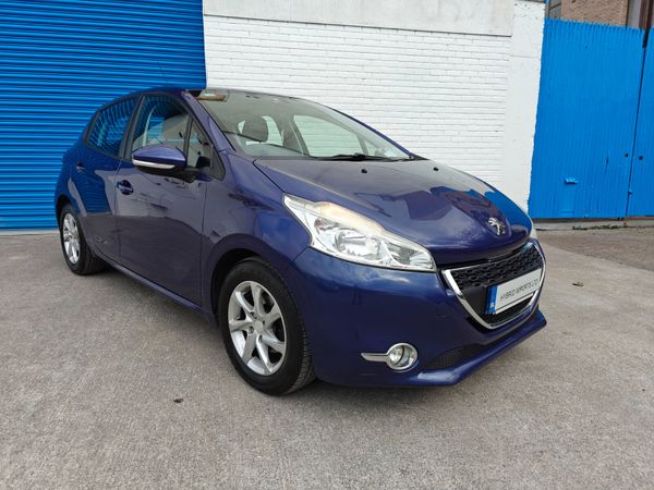 Peugeot 208 Hatchback, Petrol, 2013, Blue