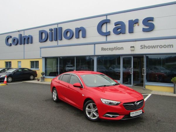 Opel Insignia Hatchback, Diesel, 2018, Red
