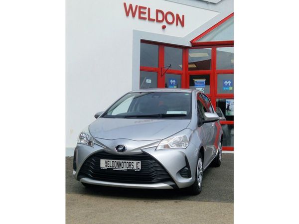 Toyota Yaris Hatchback, Petrol, 2019, Silver