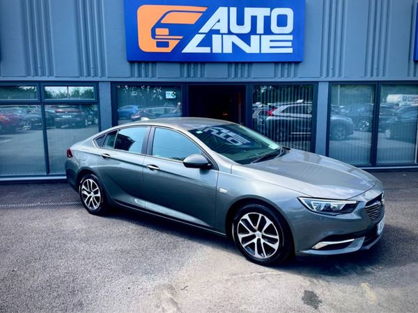 Opel Insignia Hatchback, Diesel, 2018, Grey