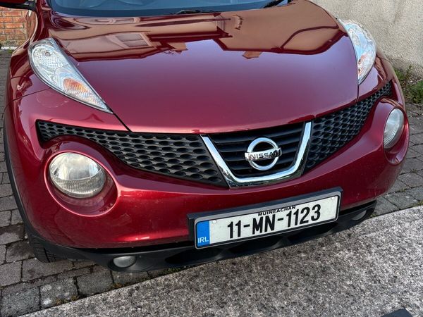 Nissan Juke SUV, Petrol, 2011, Red