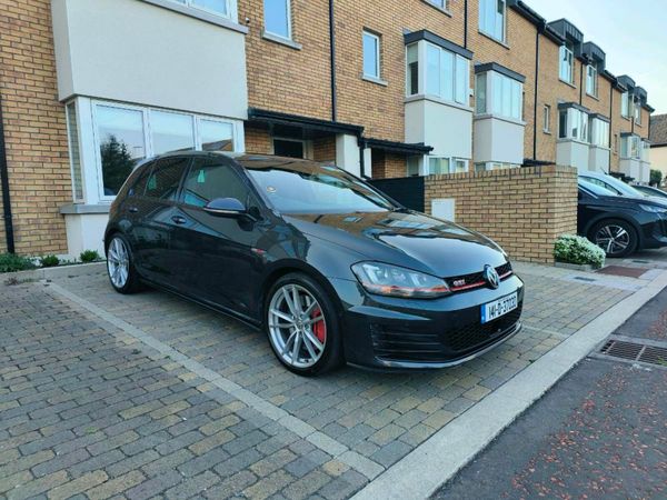 Volkswagen Golf Hatchback, Petrol, 2014, Grey