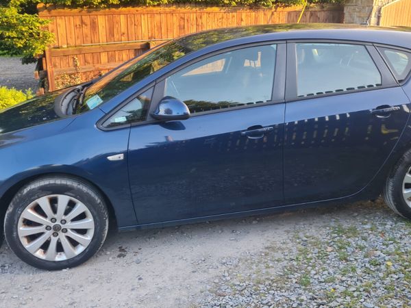 Opel Astra MPV, Petrol, 2012, Blue