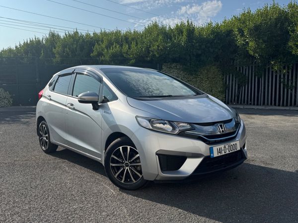 Honda Fit Hatchback, Petrol Hybrid, 2014, Silver