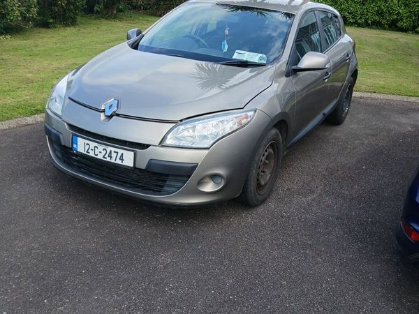 Renault Megane Hatchback, Diesel, 2012, Gold