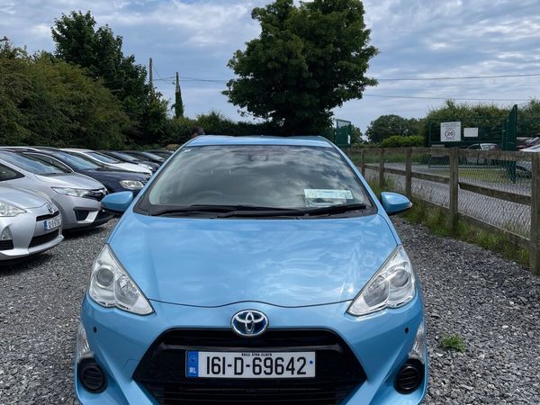 Toyota Aqua Hatchback, Petrol Hybrid, 2016, Blue
