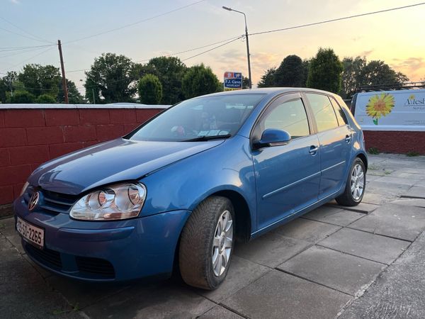 Volkswagen Golf Hatchback, Petrol, 2005, Blue