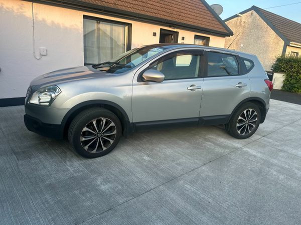Nissan Qashqai Hatchback, Diesel, 2009, Silver