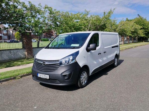 Citroen C3 Picasso MPV, Diesel, 2015, Silver