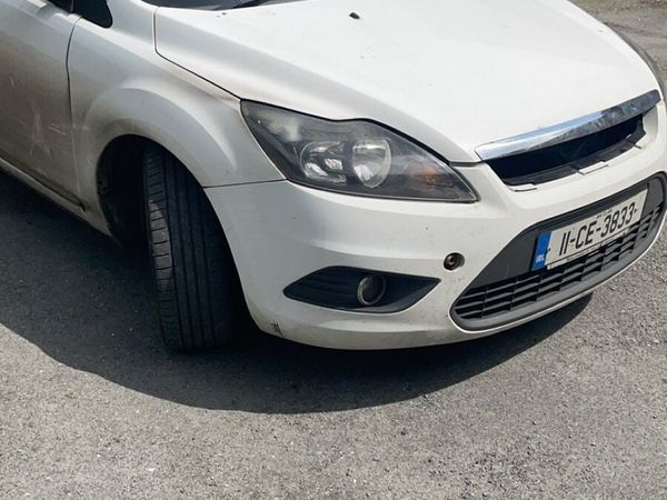 Ford Focus Hatchback, Diesel, 2011, White