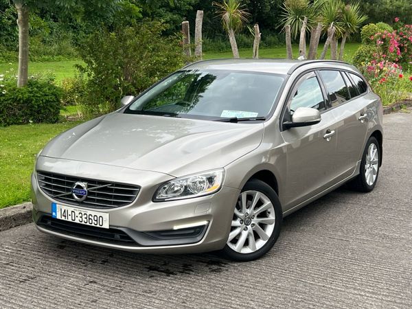 Volvo V60 Estate, Diesel, 2014, Gold