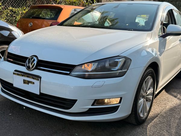 Volkswagen Golf Hatchback, Petrol, 2014, White