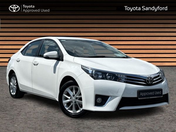 Toyota Corolla Saloon, Petrol, 2016, White