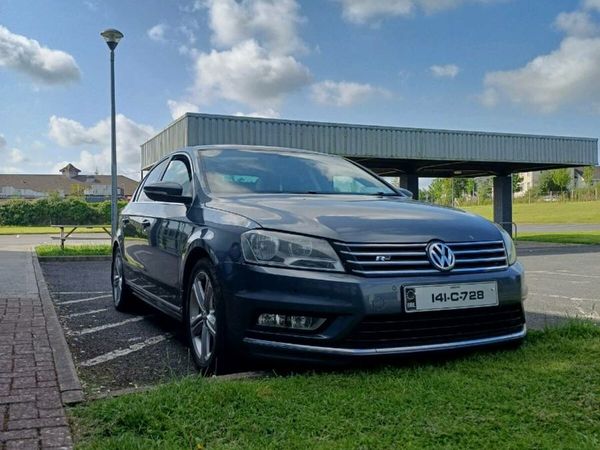 Volkswagen Passat Saloon, Diesel, 2014, Grey
