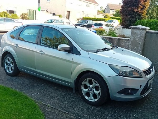 Ford Focus Hatchback, Diesel, 2011, Silver