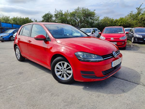 Volkswagen Golf Hatchback, Petrol, 2015, Red