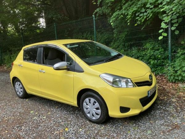 Toyota Vitz Hatchback, Petrol, 2013, Yellow