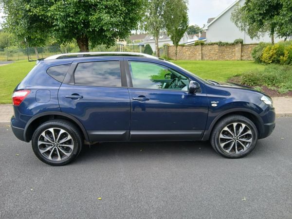 Nissan Qashqai Hatchback, Diesel, 2012, Blue